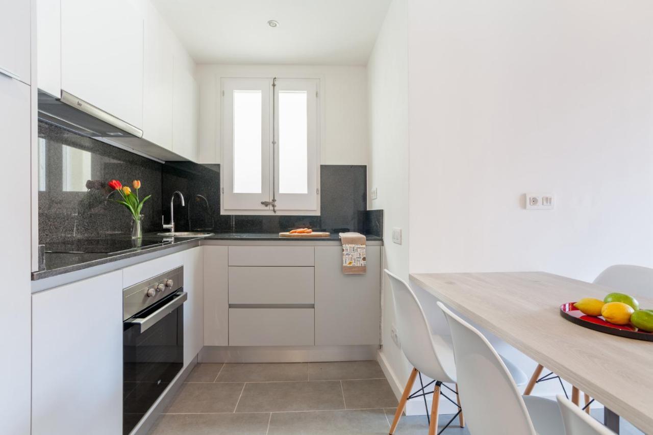 Aparteasy Barcelona Eksteriør bilde